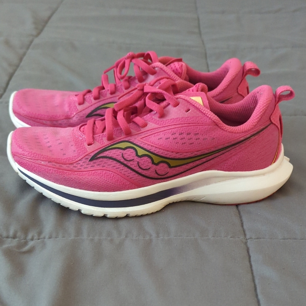 Saucony Pink Athletic Running Shoes